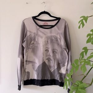 Marilyn Monroe crew neck